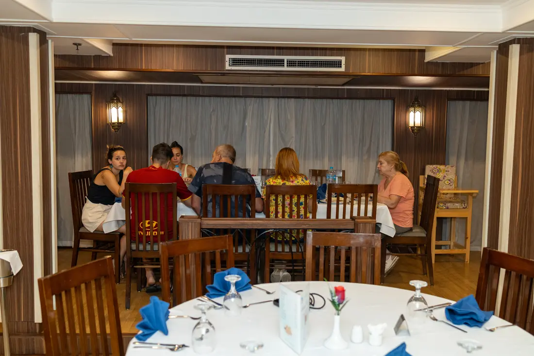 HAPI V – Dinner and African Party-60