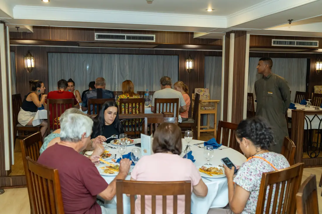 HAPI V – Dinner and African Party-66