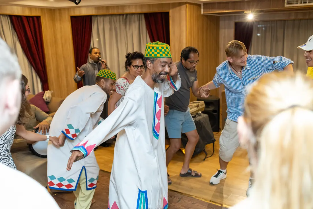 HAPI V – Dinner and African Party-92