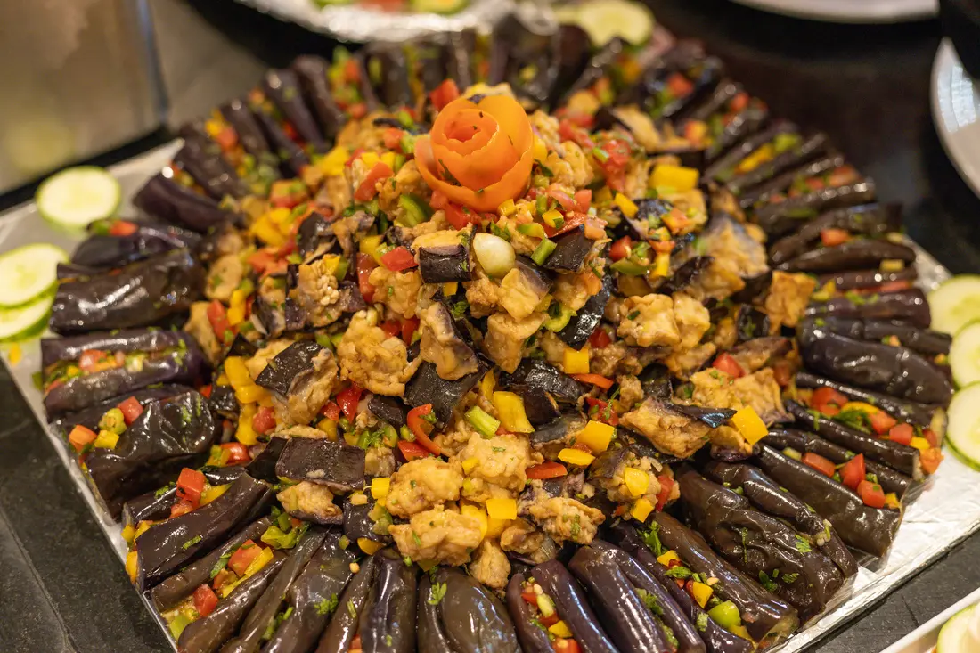 hapi v dinner and african party 26