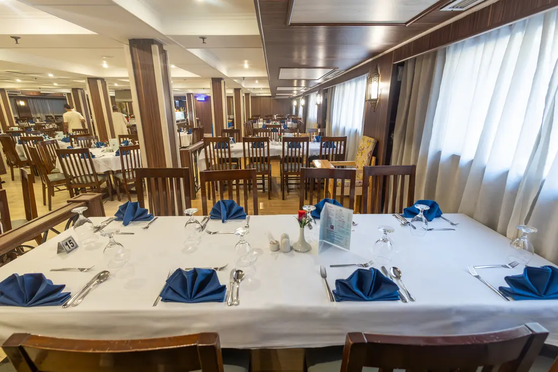 hapi v dinner and african party 6